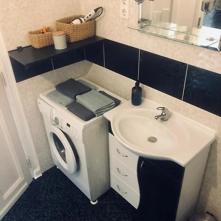 Lovely Flowers Quiet 4th-floor Gem Apartman