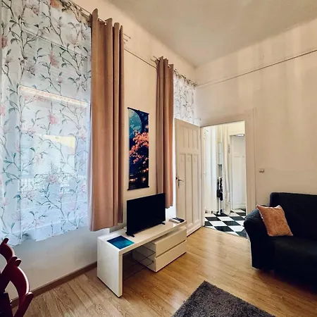 Lovely Flowers Quiet 4Th-Floor Gem *
